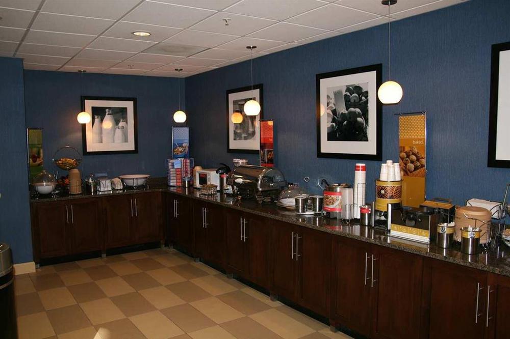 Hampton Inn Salem East - Electric Road Restoran fotoğraf